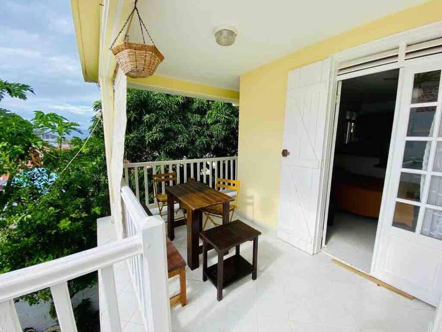 Habitation Nala Proche Bourg Apartment Terre-De-Haut Exterior photo