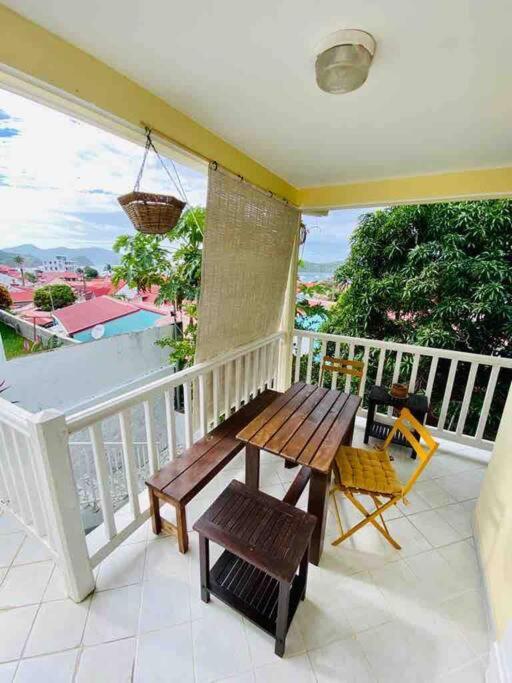 Habitation Nala Proche Bourg Apartment Terre-De-Haut Exterior photo